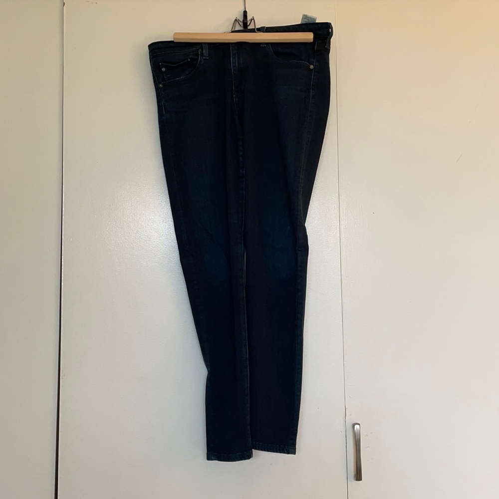 AG - The Stevie Ankle Jeans